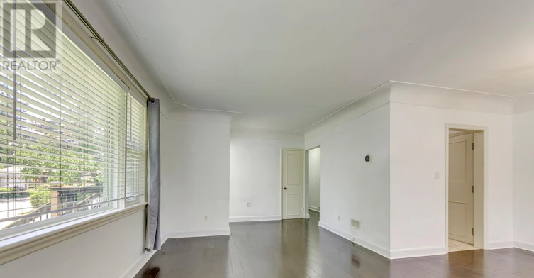 2048 Edinburgh (Main Level Drive, Burlington, ON, L7R 2C9 - 8