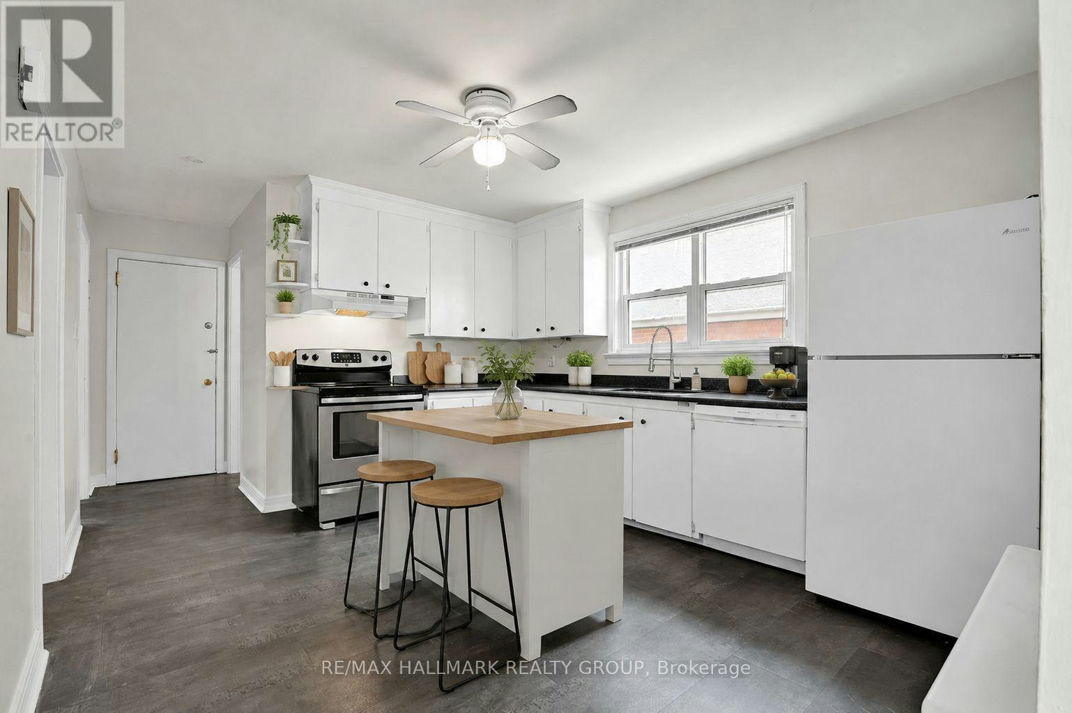 2-55 Ivy Crescent, Ottawa, ON, K1M 1Y1 - 9