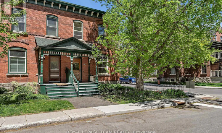 537 Gilmour Street