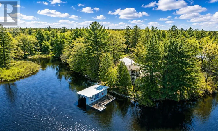 475 Shore Road North