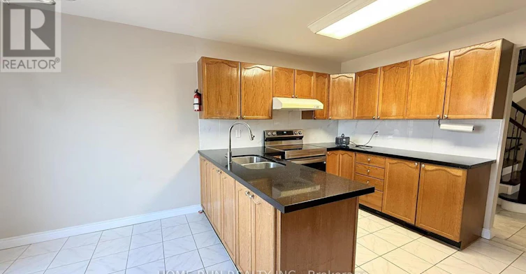 2067 Legrand Crescent, Ottawa, ON, K1E 3R1 - 7