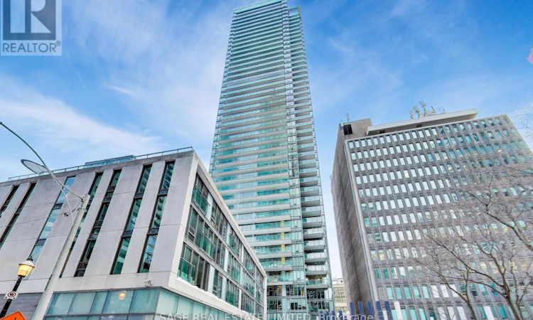 4004-33 Lombard Street