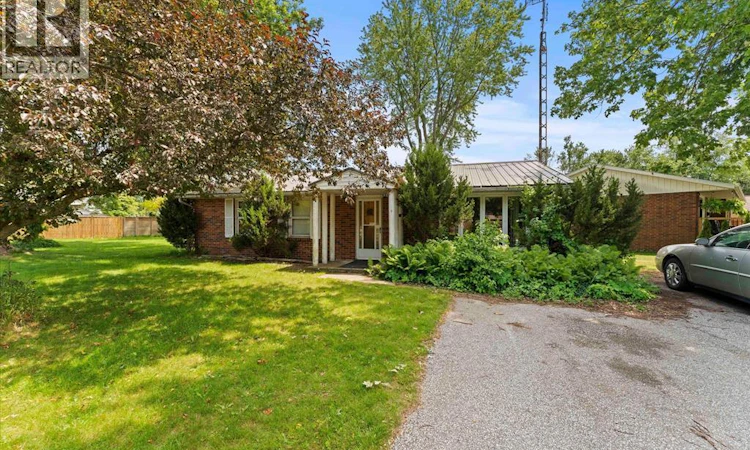 309 Bayview Crescent