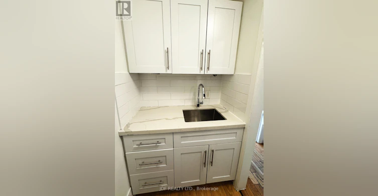 MAIN FLOOR-383 Lansdowne Avenue, Toronto, ON, M6H 3Y2 - 11