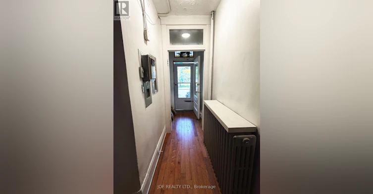 MAIN FLOOR-383 Lansdowne Avenue, Toronto, ON, M6H 3Y2 - 3