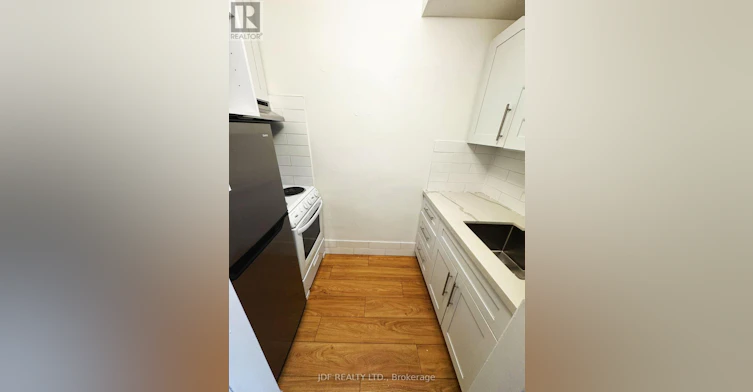 MAIN FLOOR-383 Lansdowne Avenue, Toronto, ON, M6H 3Y2 - 9