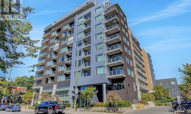413-7 Marquette Avenue