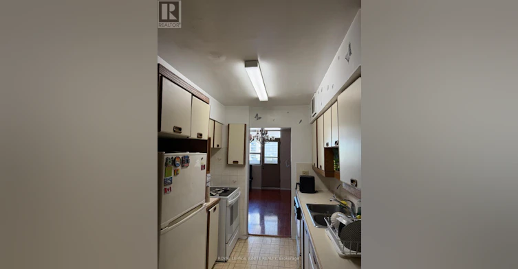 307-3420 Eglinton Avenue, Toronto, ON, M1J 2H9 - 8