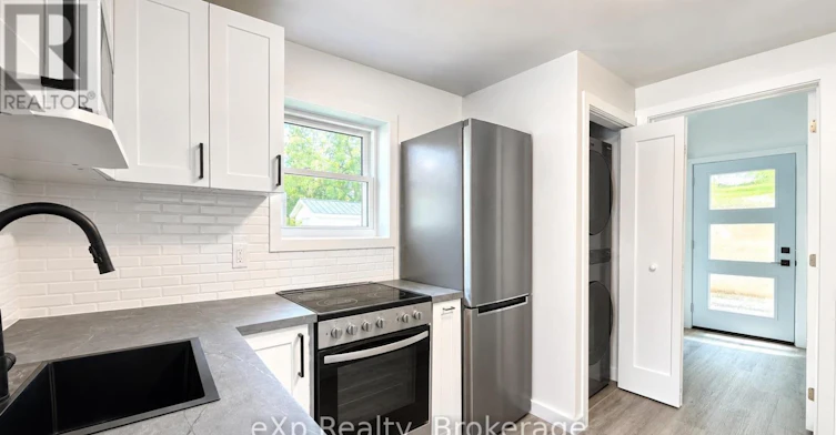 REAR-265 College Street W, Belleville, ON, K8P 2H7 - 6