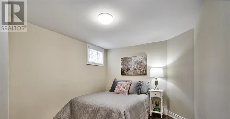 LOWER-126 26th Street WEST, Hamilton, ON, L9C 4Z4 - 6