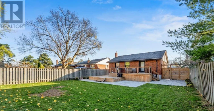 LOWER-126 26th Street WEST, Hamilton, ON, L9C 4Z4 - 9