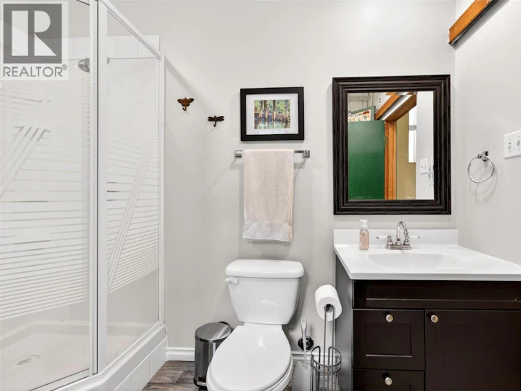 7346 Harrop Procter Road, Procter, BC, V1L 6R4 - 33