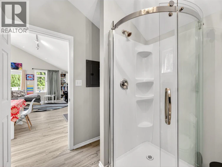 7346 Harrop Procter Road, Procter, BC, V1L 6R4 - 48