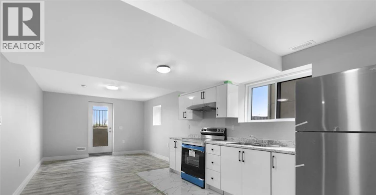 LOWER-151 Lane Street, Essex, ON, N8M 0B1 - 6