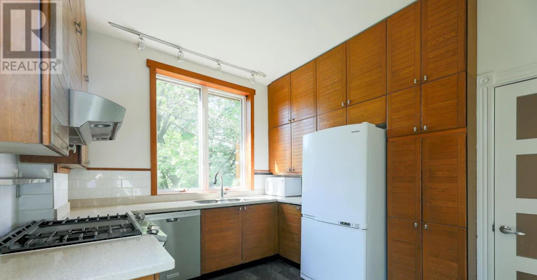 UPPER-12 Meredith Crescent, Toronto, ON, M4W 3B6 - 30