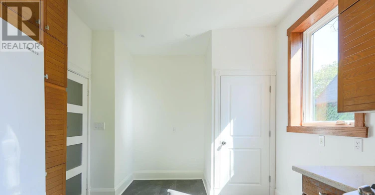 UPPER-12 Meredith Crescent, Toronto, ON, M4W 3B6 - 33