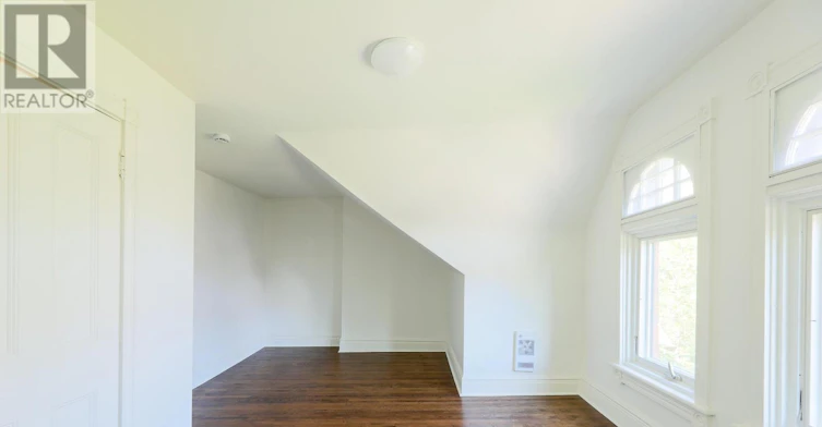 UPPER-12 Meredith Crescent, Toronto, ON, M4W 3B6 - 47