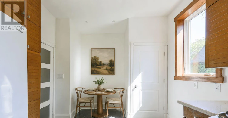 UPPER-12 Meredith Crescent, Toronto, ON, M4W 3B6 - 8