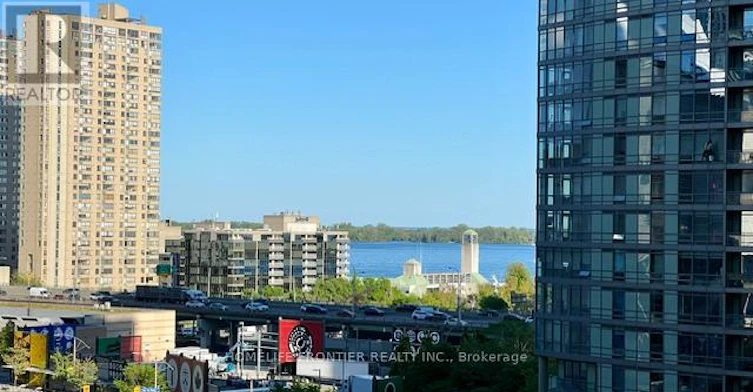 707-1 Concord Cityplace Way, Toronto, ON, M5V 0X3 - 12