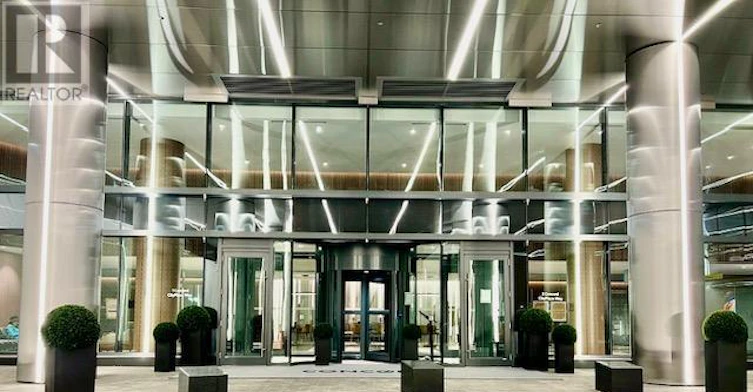 707-1 Concord Cityplace Way, Toronto, ON, M5V 0X3 - 2