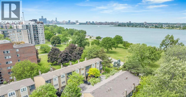 14-3949 Riverside Drive East, Windsor, ON, N8Y 1B1 - 2
