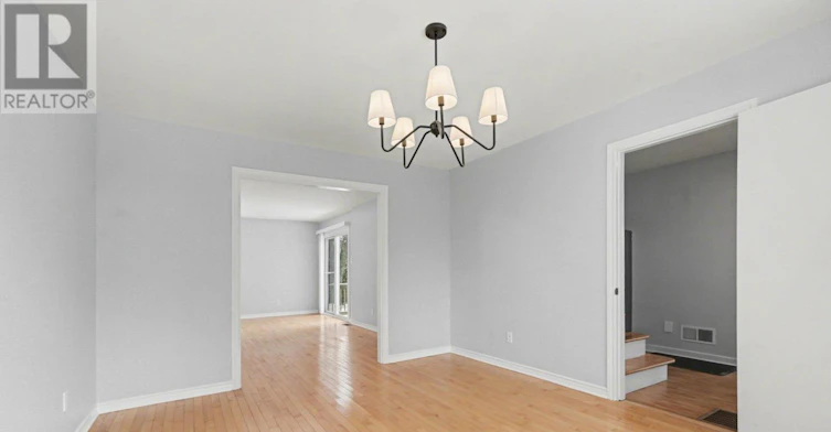 5 Arundel Avenue, Ottawa, ON, K1K 0B1 - 3