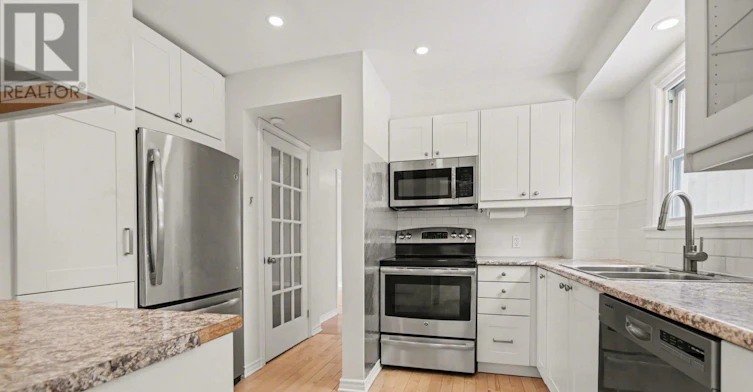 5 Arundel Avenue, Ottawa, ON, K1K 0B1 - 10