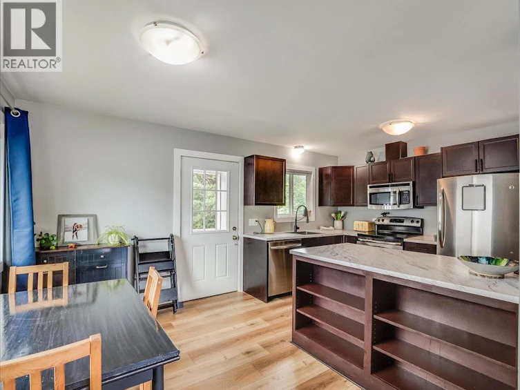 856 7th Avenue, Castlegar, BC, V1N 1R9 - 16