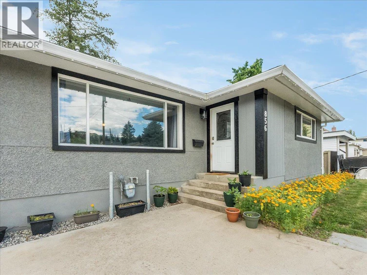 856 7th Avenue, Castlegar, BC, V1N 1R9 - 4