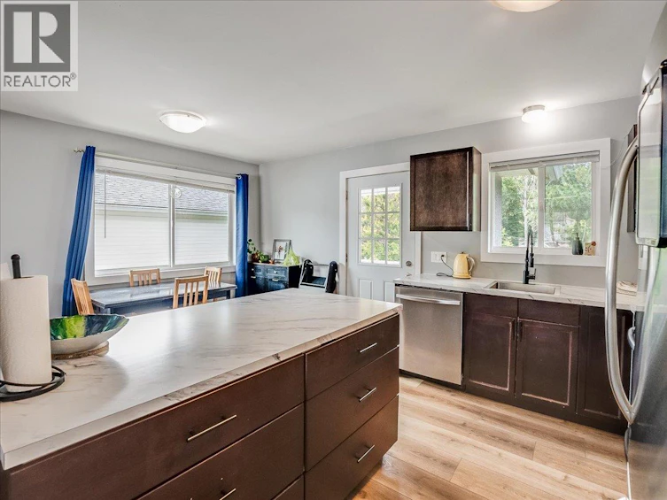856 7th Avenue, Castlegar, BC, V1N 1R9 - 24