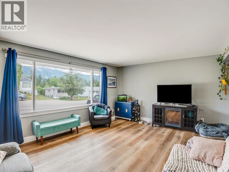 856 7th Avenue, Castlegar, BC, V1N 1R9 - 15