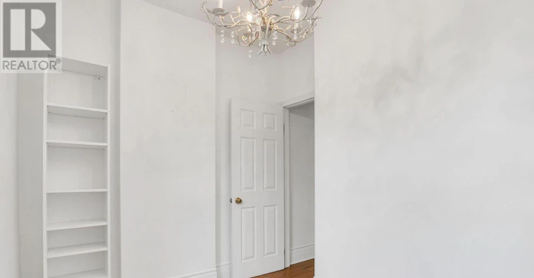 22 Kent Road, Toronto, ON, M4L 2X6 - 16