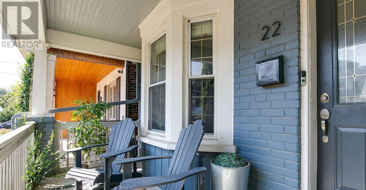 22 Kent Road, Toronto, ON, M4L 2X6 - 3