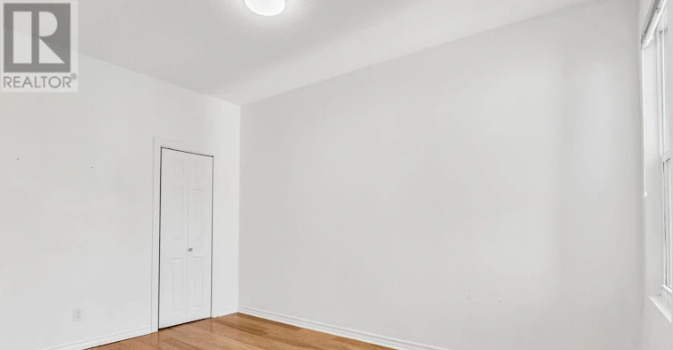 22 Kent Road, Toronto, ON, M4L 2X6 - 19