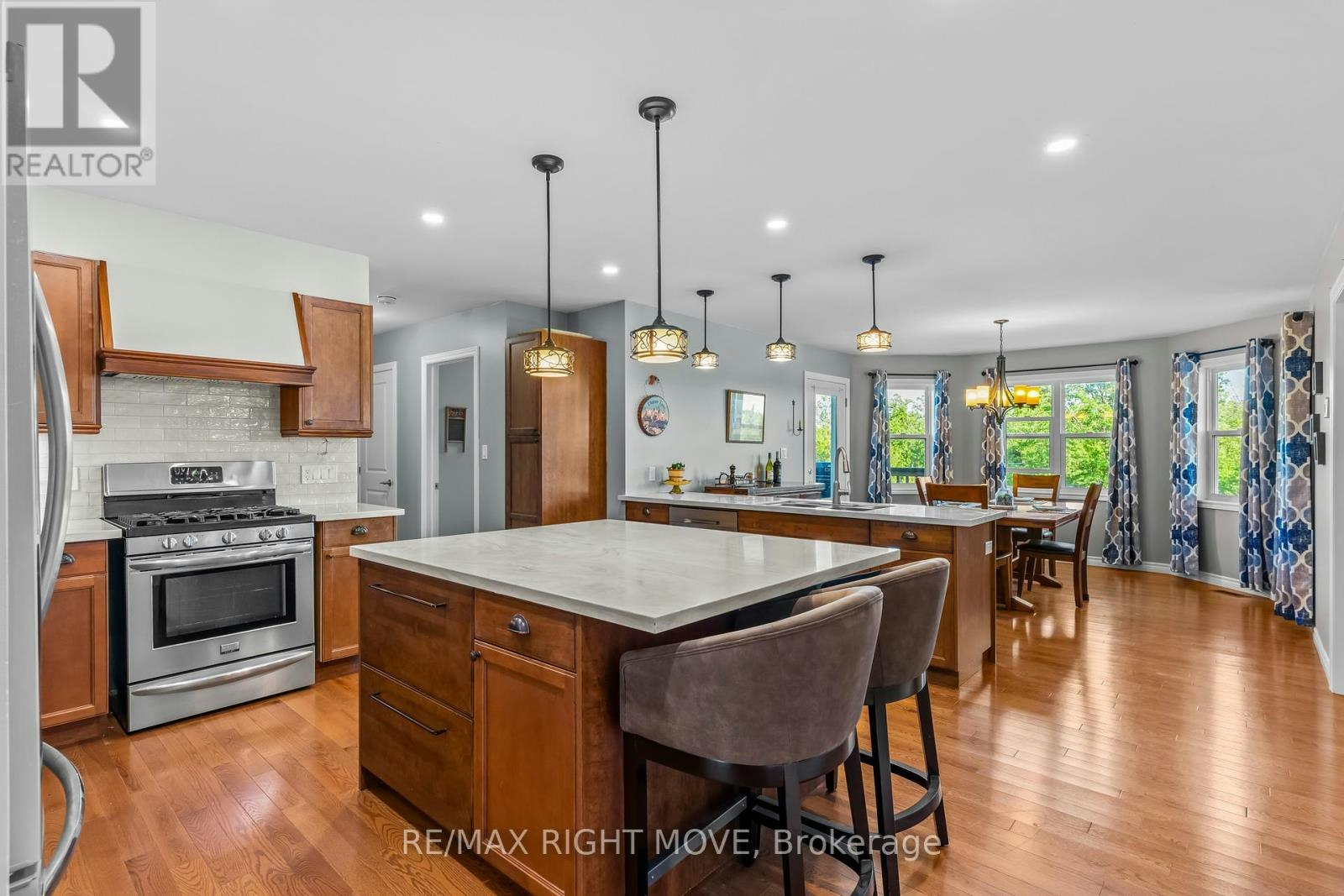 9 Hummingbird Lane, Kawartha Lakes, ON, K0M 2B0