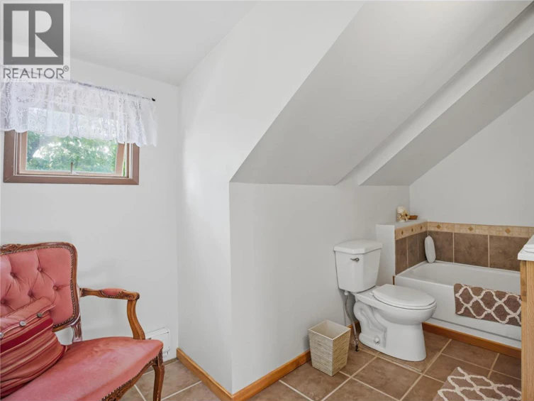 520 Royal Avenue, Kamloops, BC, V2B 3P9 - 33