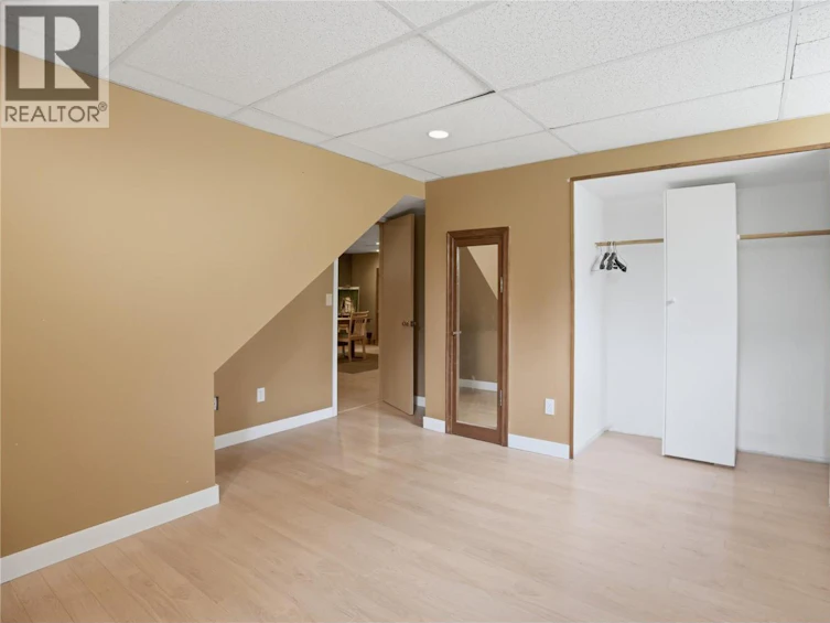520 Royal Avenue, Kamloops, BC, V2B 3P9 - 32