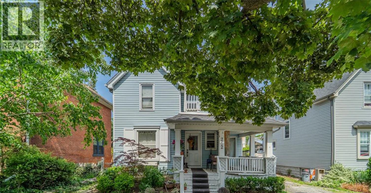 Upper-752 Windemere Road, Windsor, ON, N8Y 3E1