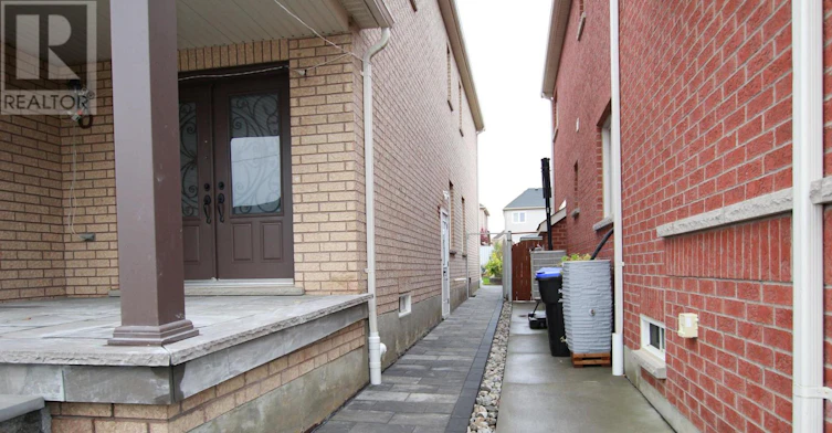 75 Park Avenue WEST, Bradford West Gwillimbury, ON, L3Z 0A7 - 47