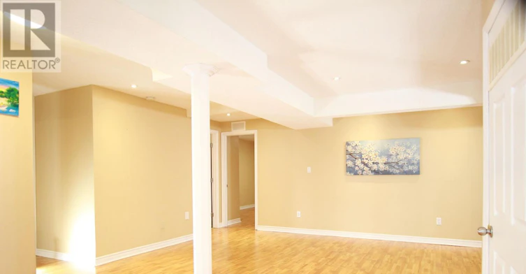 75 Park Avenue WEST, Bradford West Gwillimbury, ON, L3Z 0A7 - 35