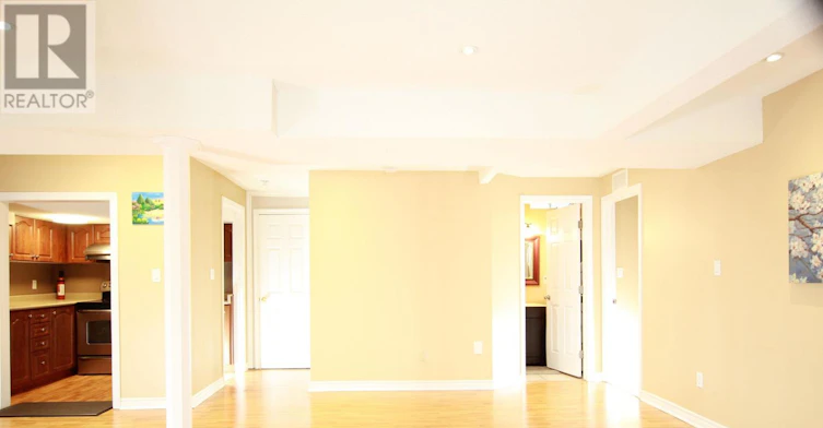 75 Park Avenue WEST, Bradford West Gwillimbury, ON, L3Z 0A7 - 10