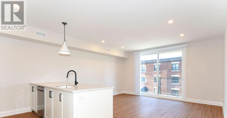 6-35 Monk Street, Ottawa, ON, K1S 3Y7 - 8