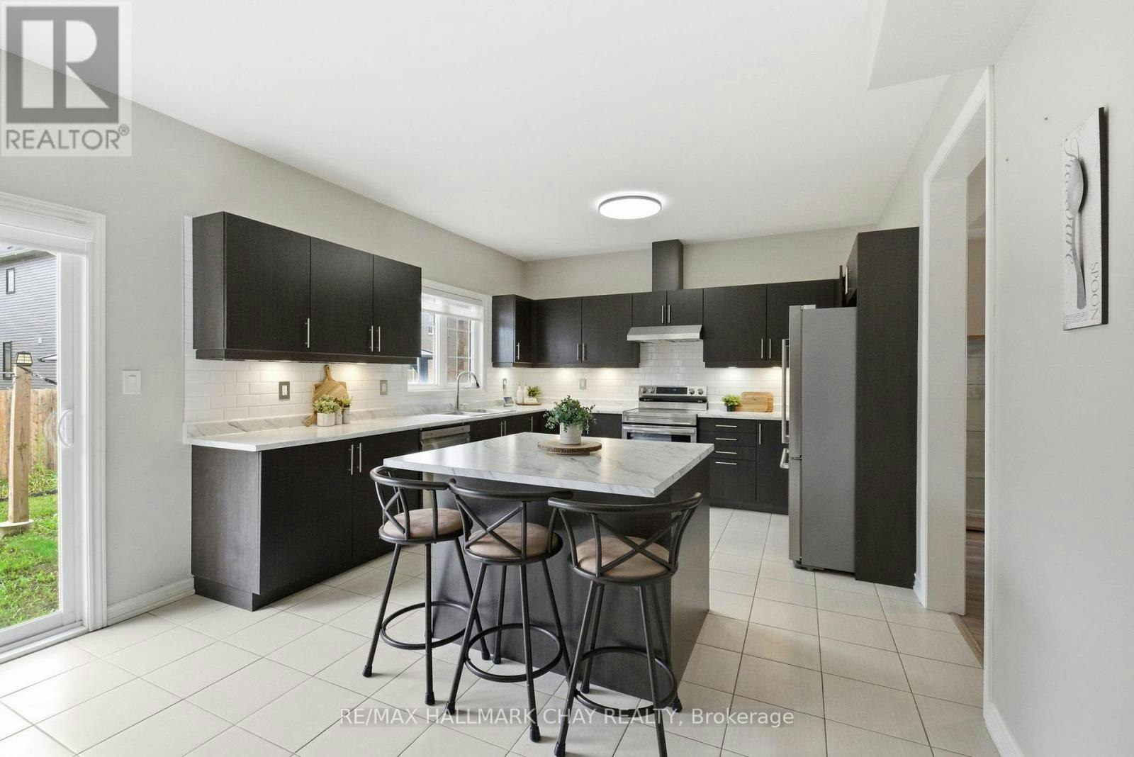 215 Breton Street, Clearview, ON, L0M 1S0