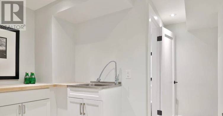 365 Harvie Avenue, Toronto, ON, M6E 4L7 - 22