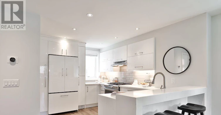 365 Harvie Avenue, Toronto, ON, M6E 4L7 - 10