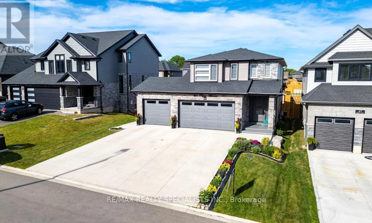 45 Peggy Avenue
