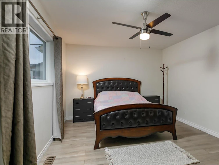 2611 Guidi Road, West Kelowna, BC, V1Z 3J9 - 11