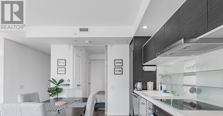 1801-45 Charles Street E, Toronto, ON, M4Y 1S2 - 5