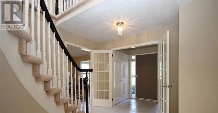 28 Country Club Drive, Ottawa, ON, K1V 9Y5 - 3