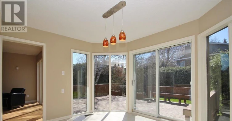28 Country Club Drive, Ottawa, ON, K1V 9Y5 - 9